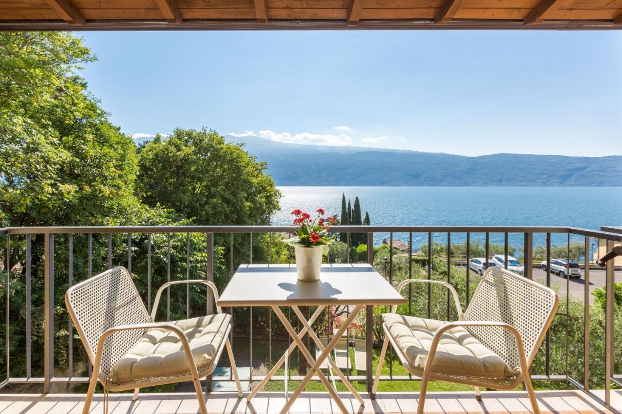 Hotel Meandro - Lake View Gargnano Exterior photo
