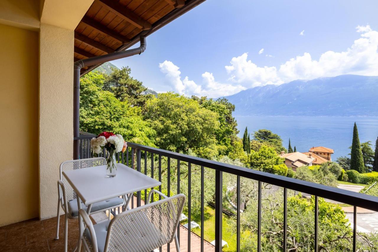 Hotel Meandro - Lake View Gargnano Exterior photo