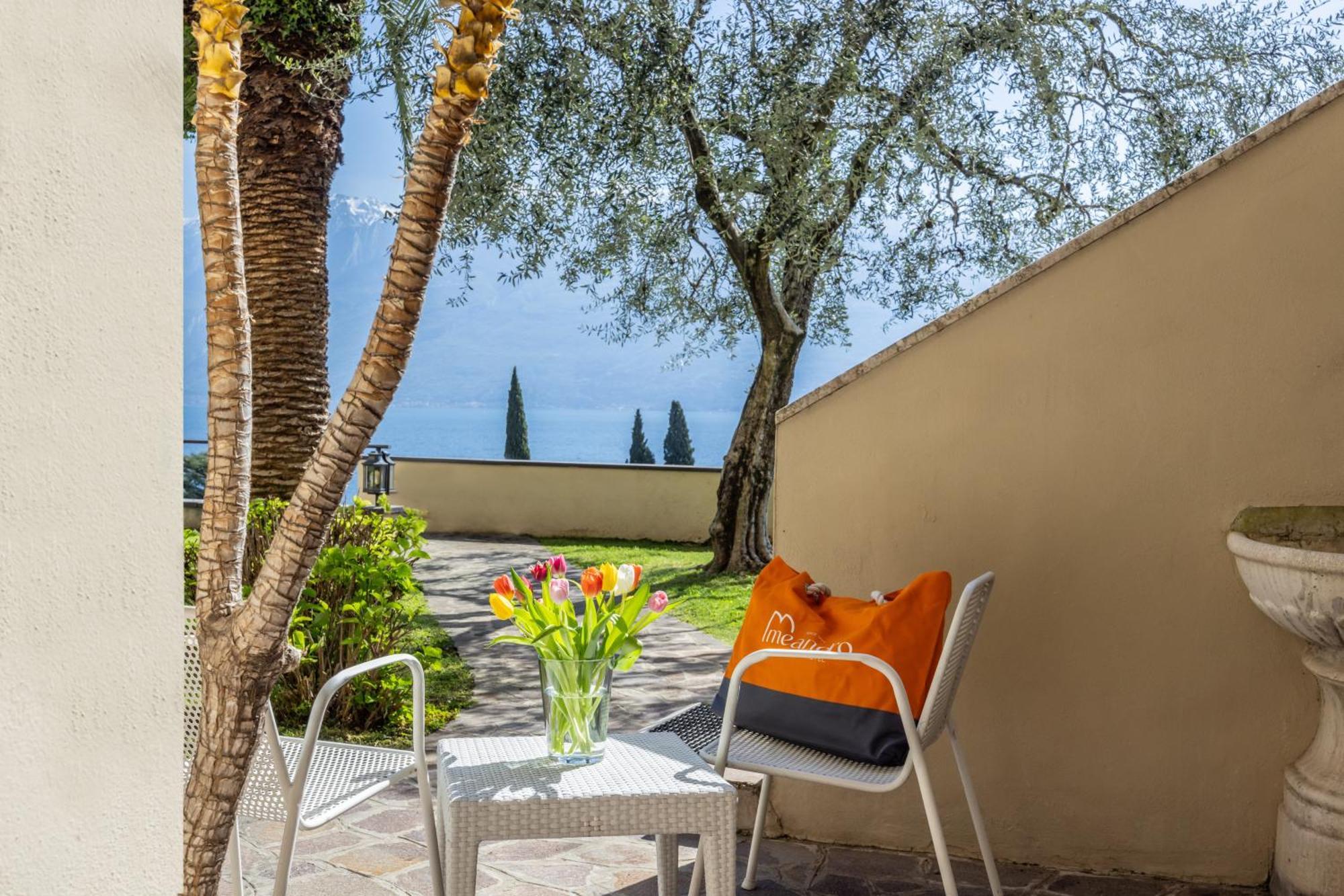 Hotel Meandro - Lake View Gargnano Exterior photo