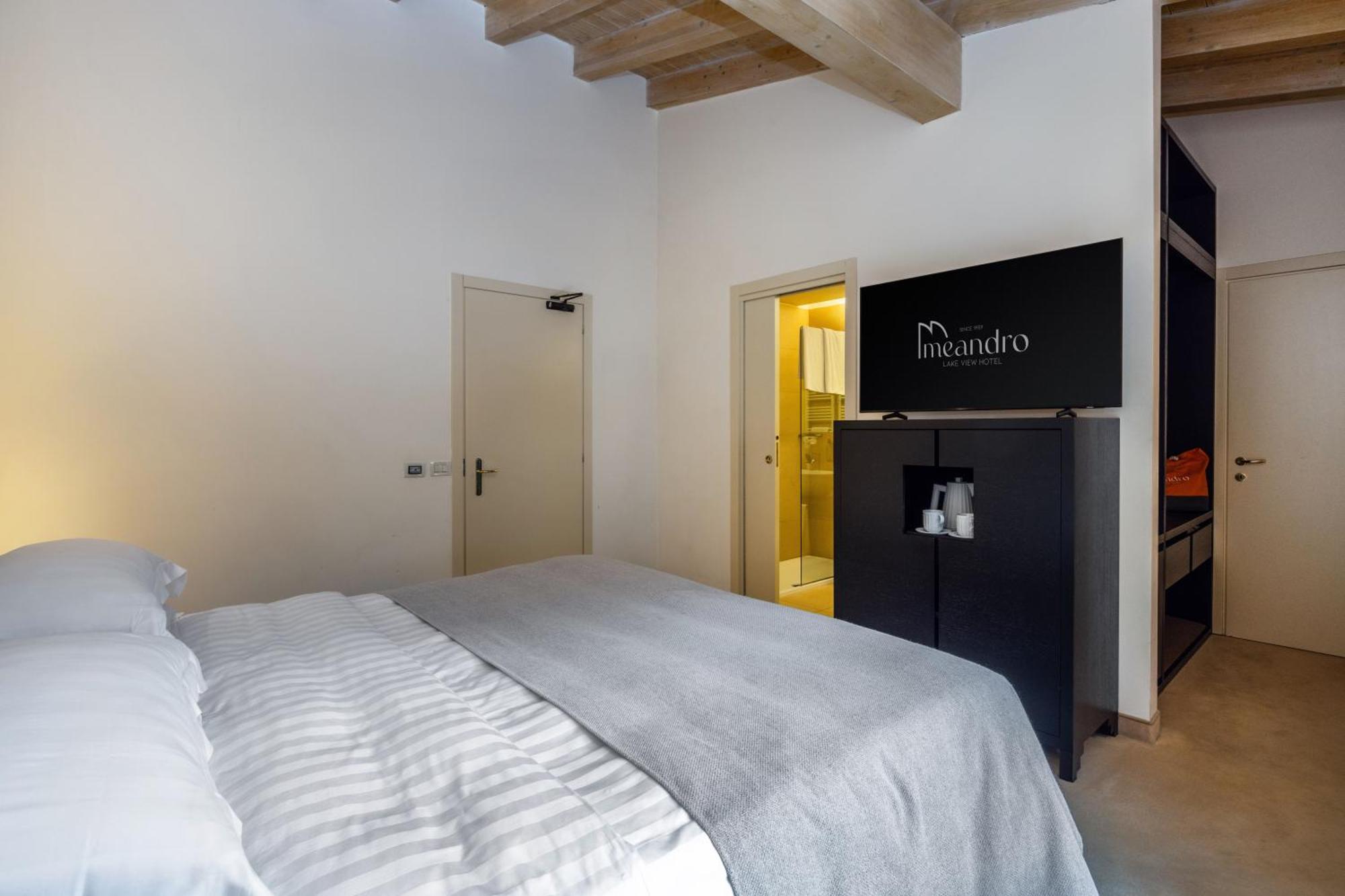 Hotel Meandro - Lake View Gargnano Room photo