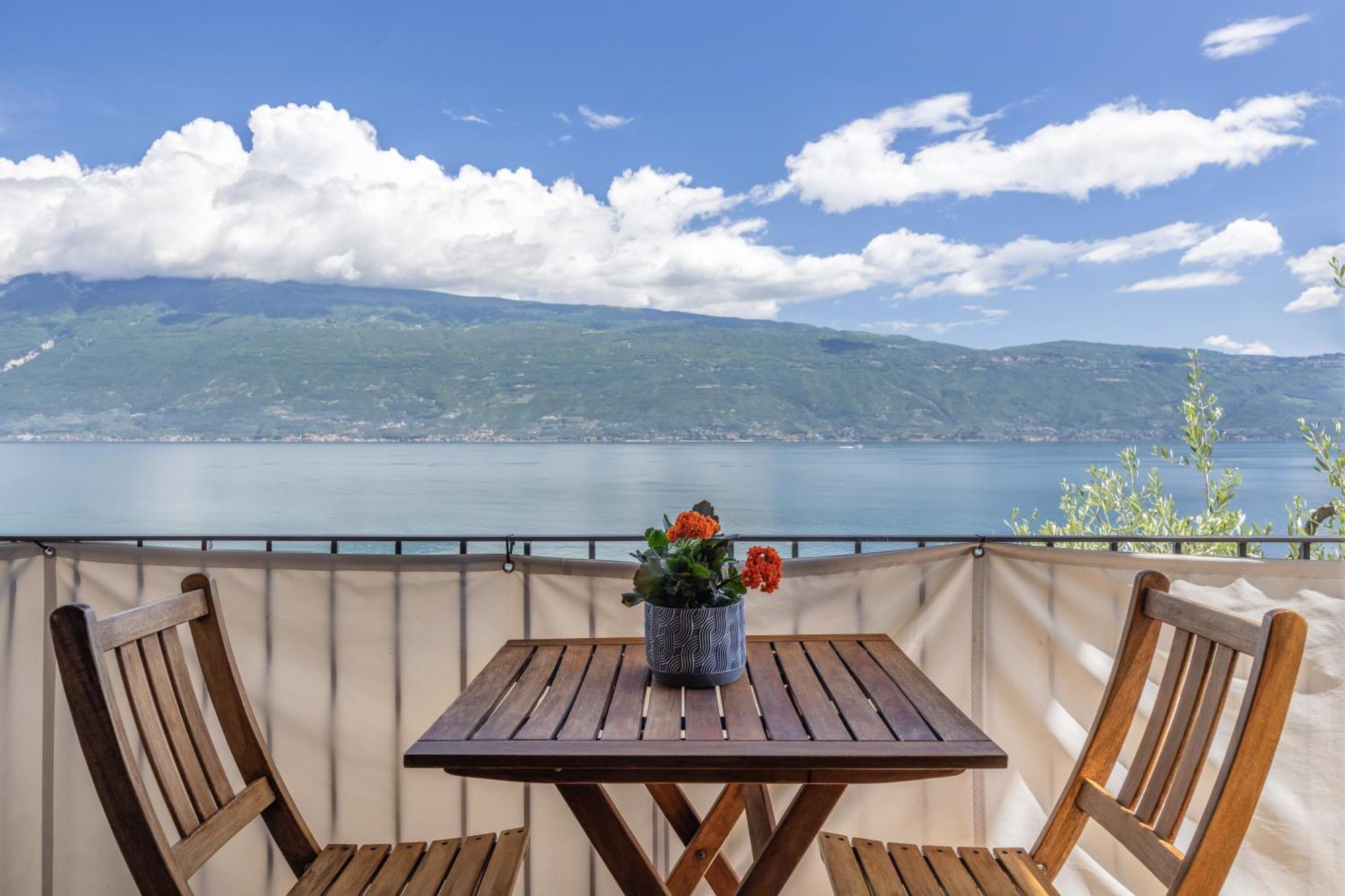 Hotel Meandro - Lake View Gargnano Room photo